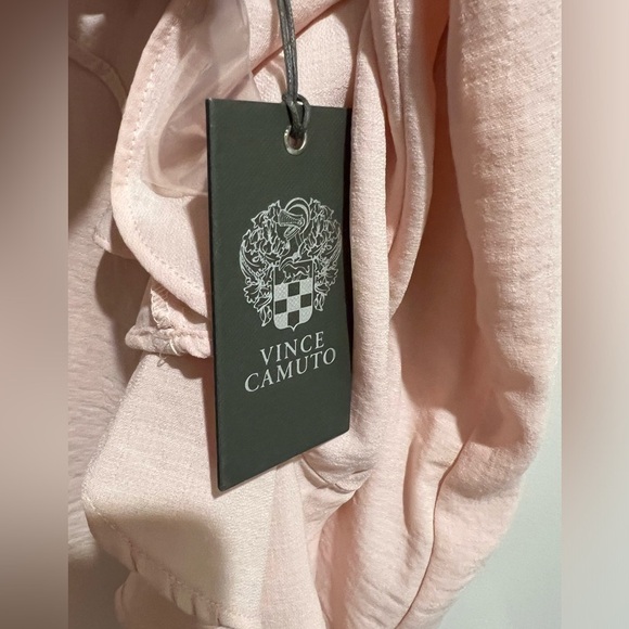 NWT Vince Camuto Women’s Split Neck Ruffle Sleeve Blouse - Picture 9 of 11